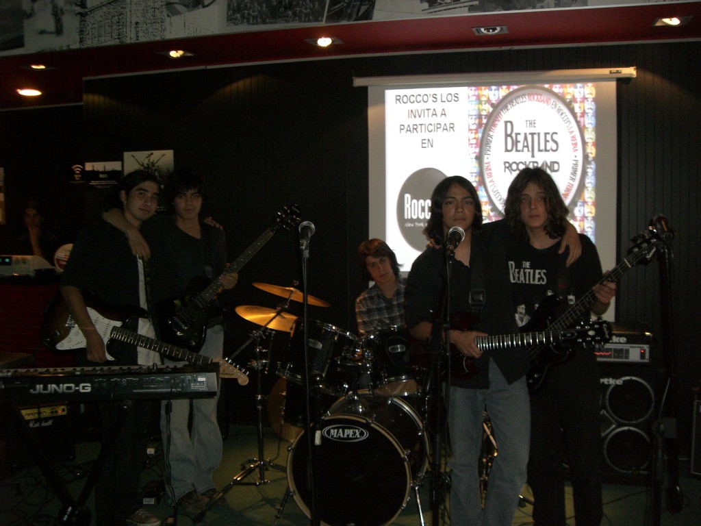 1er Lugar Grupo Mixolidio 1er Concurso de Grupos Musicales de Colegios La Reina